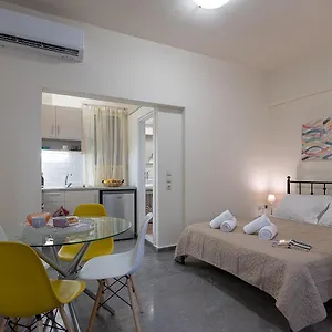  Apartment Luxury Apts Center