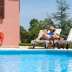 https://penelope-villas.kefaloniahotels.net